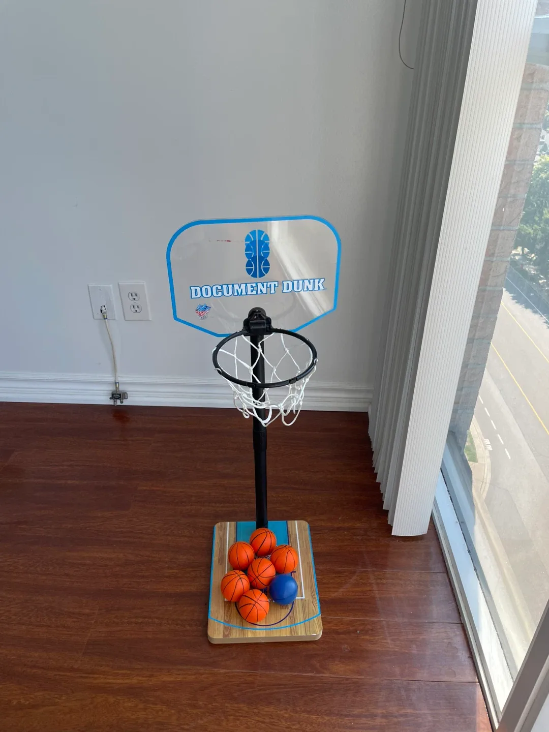 Document Dunk Mini Basketball Hoop Set image indicator(2)