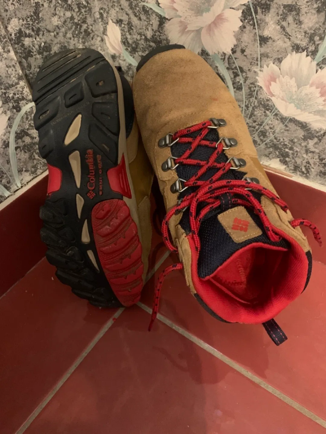 Boys Columbia boots image indicator(2)