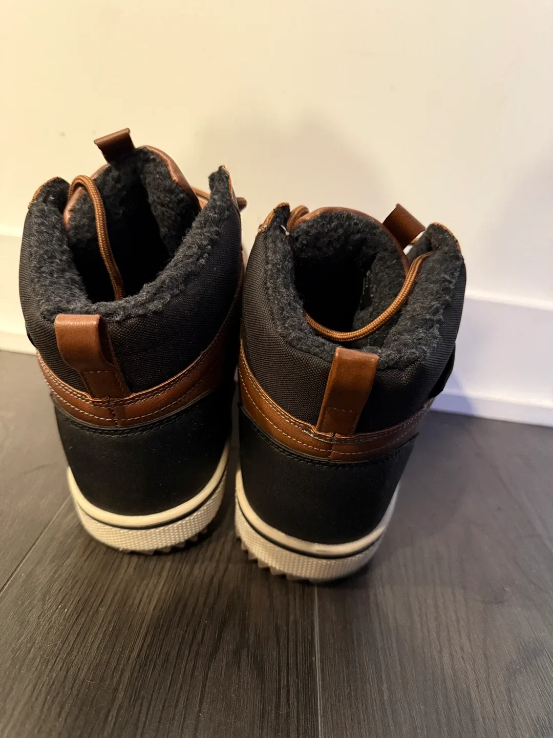 WindRiver Thinsulate Brown/Black Winter Boots image indicator(4)