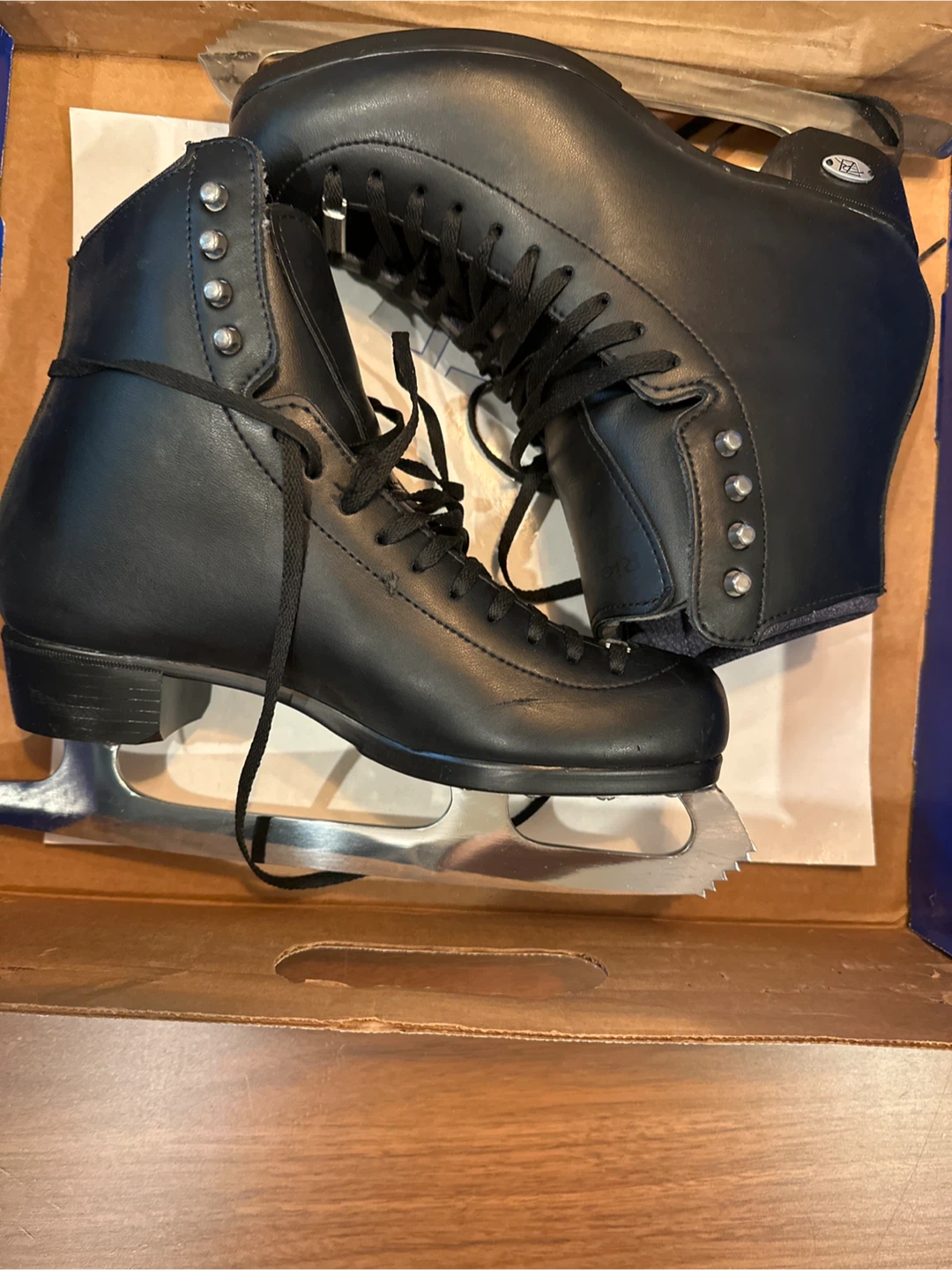 Riedell Capri Black Leather Ice Skates - Size 4 1/2 - photo 2