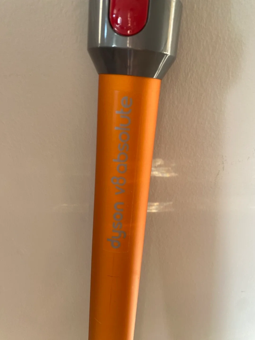 Dyson V8 Absolute Vacuum with Attachments image indicator(3)