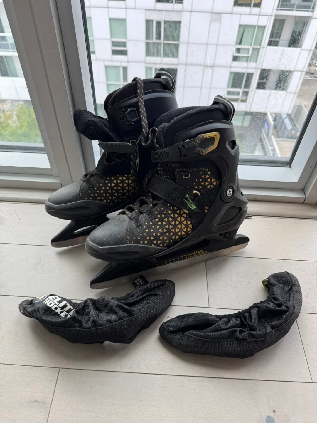 Kelo Ice Skates - Size 43 thumbnail