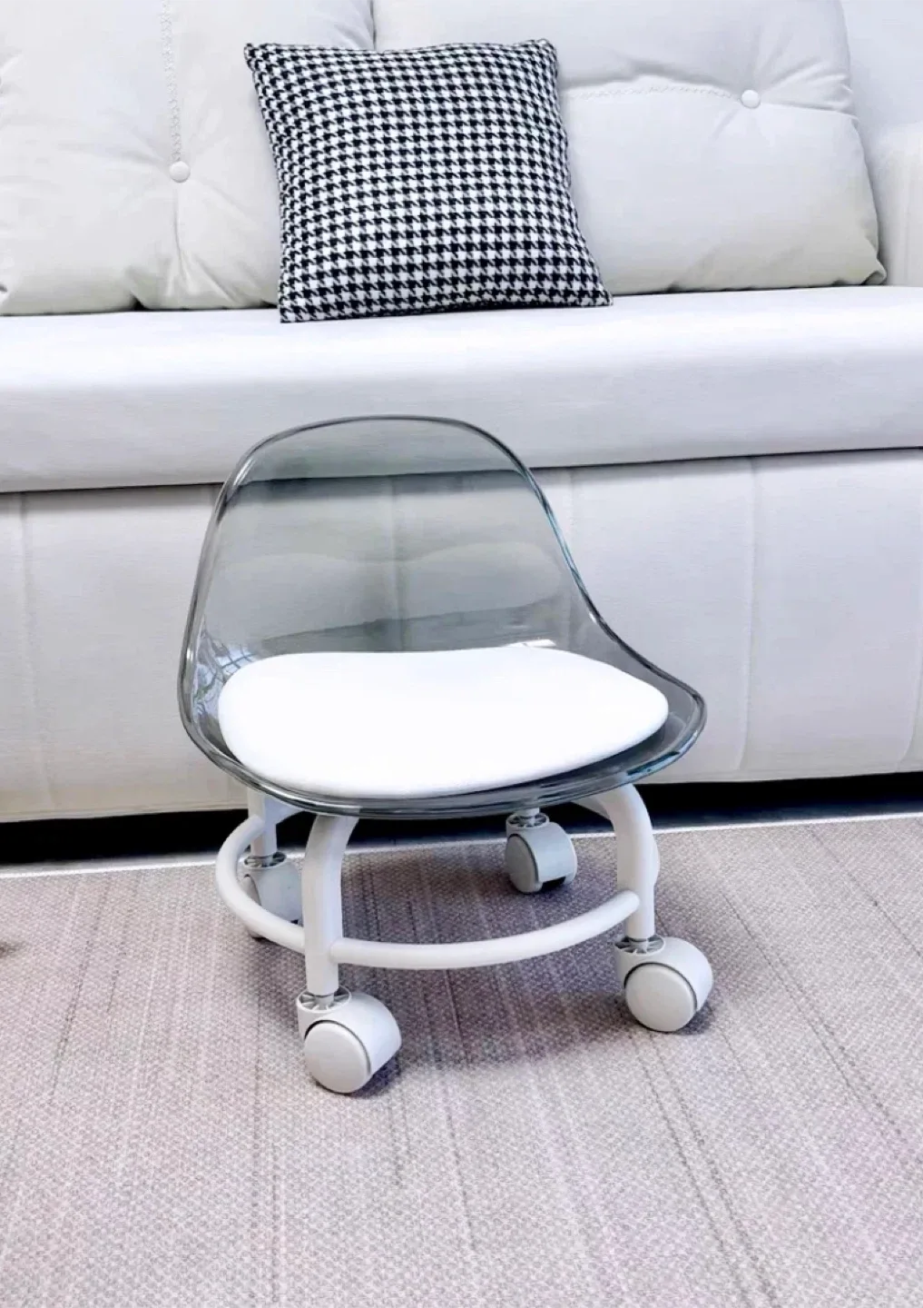 Kids Transparent Chair with Wheels thumbnail