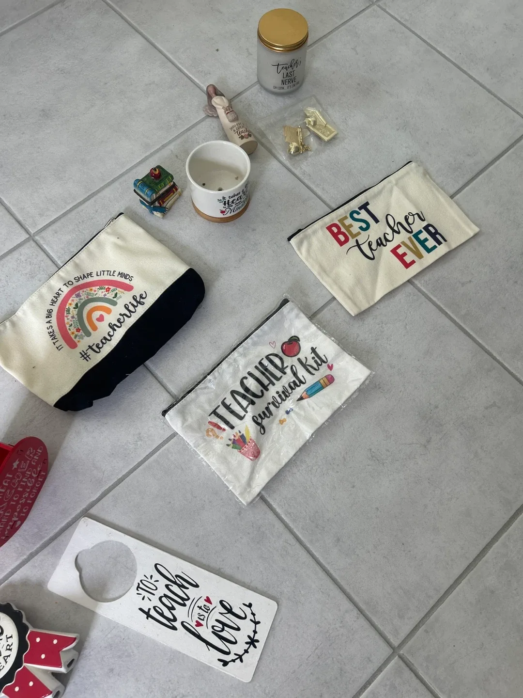 Teacher Gift Set image indicator(3)