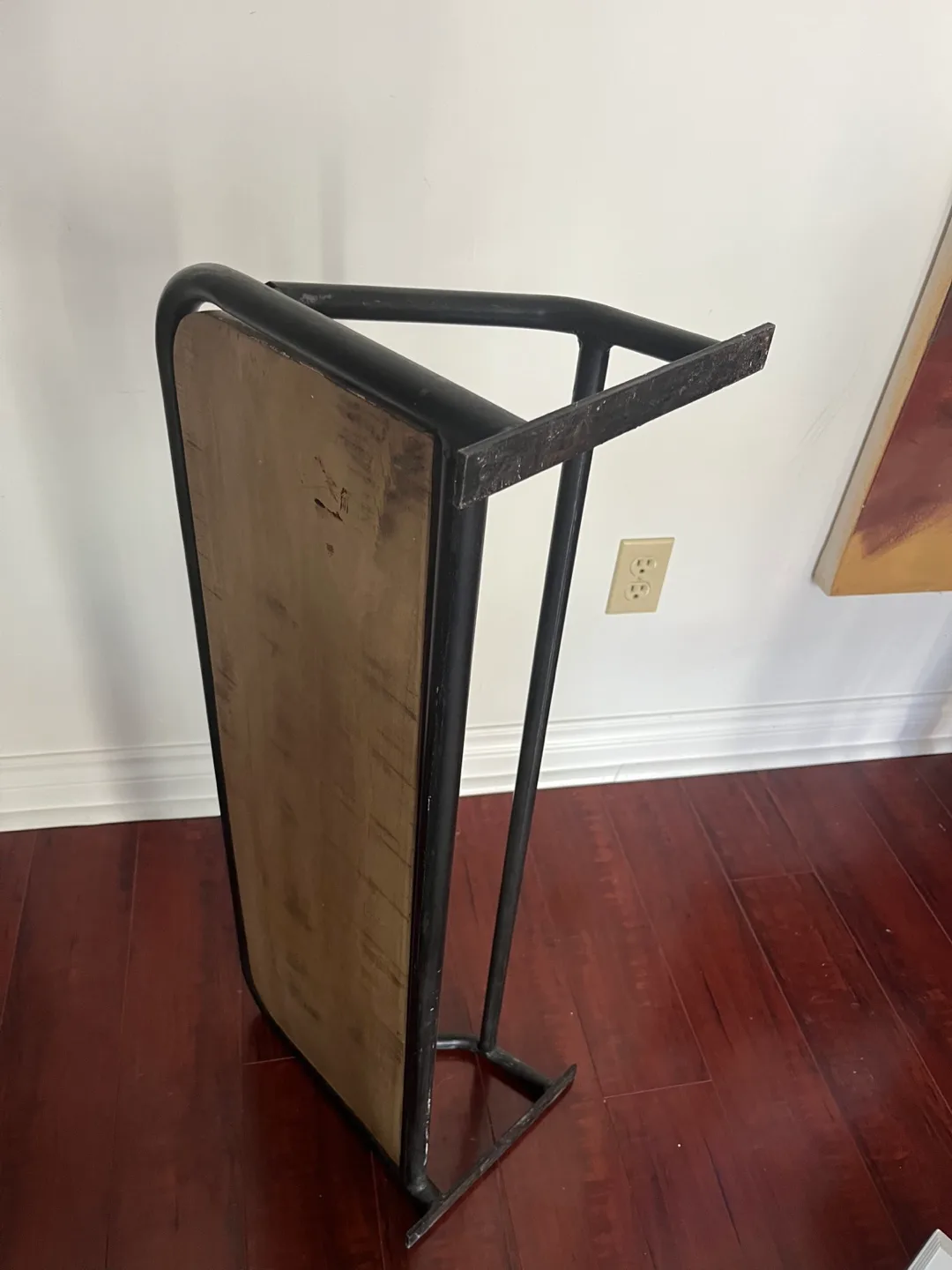 Industrial Shelf with Bar image indicator(2)