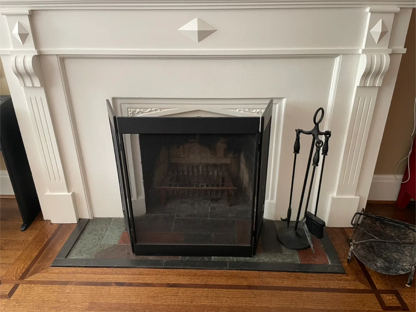 Fireplace Screen with Tools thumbnail