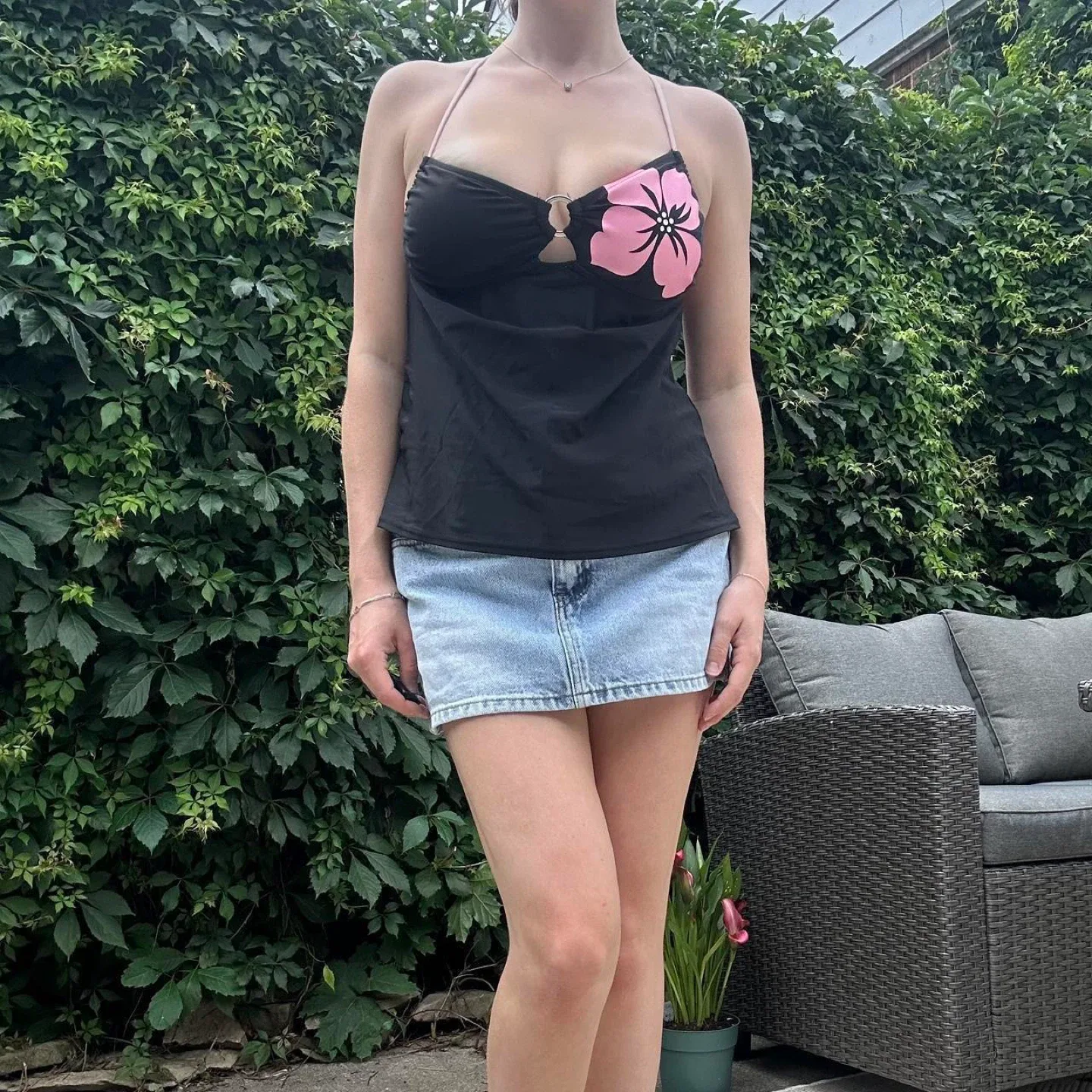 Black and pink floral halter tankini image indicator(7)