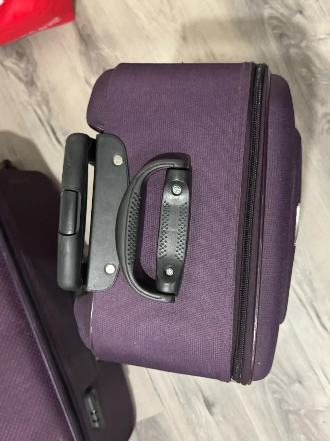Highlite Purple Carry-On Suitcase image indicator(2)