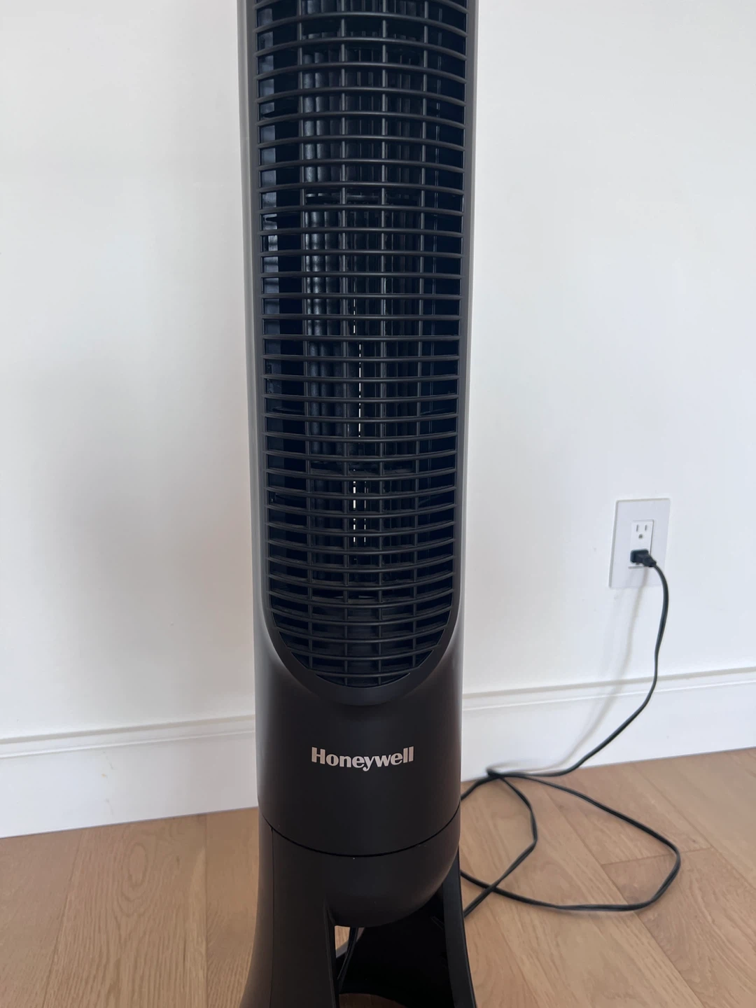 Honeywell QuietSet Tower Fan - Black - photo 4