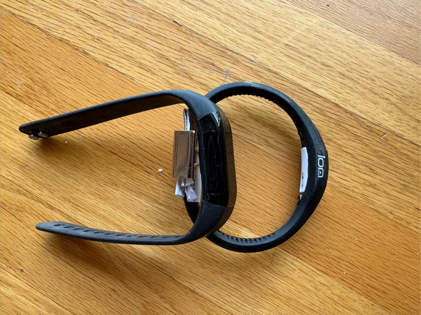 iOn Fitness Tracker - Black