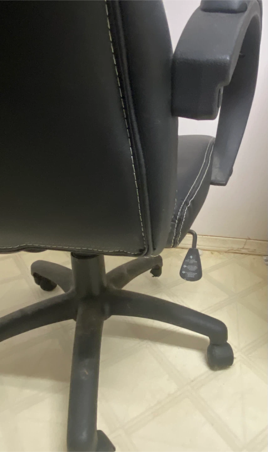 Black and Red Gaming Chair - photo 2