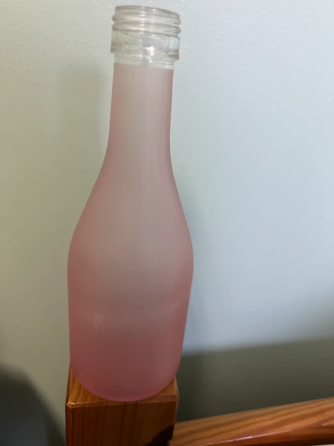 Pink Frosted Glass Bottle image indicator(3)