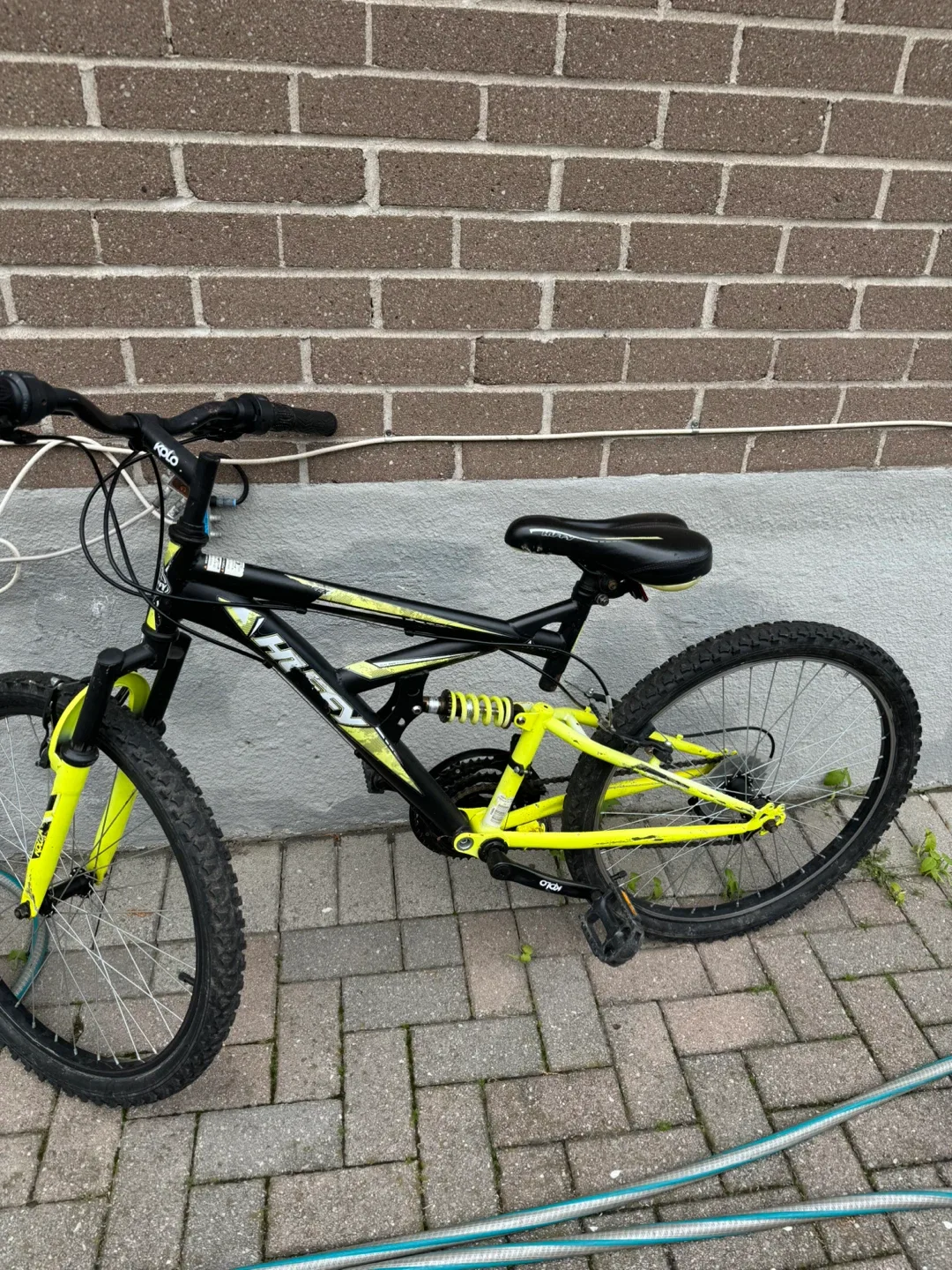 Kids huffy 24” bike thumbnail