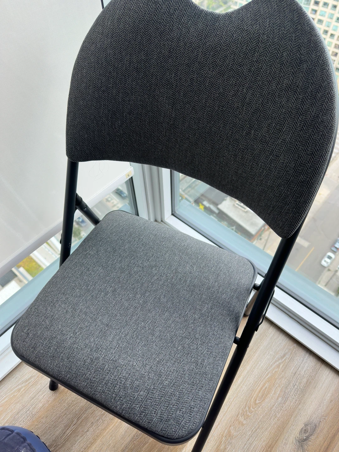 Grey Folding Chair - Great Condition! - photo 2