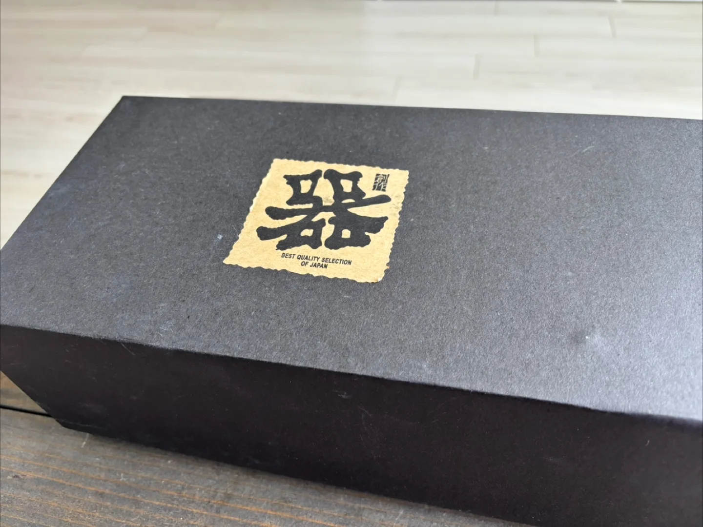 Floral Tea Set with Teapot & 4 Cups - Like New! image indicator(6)