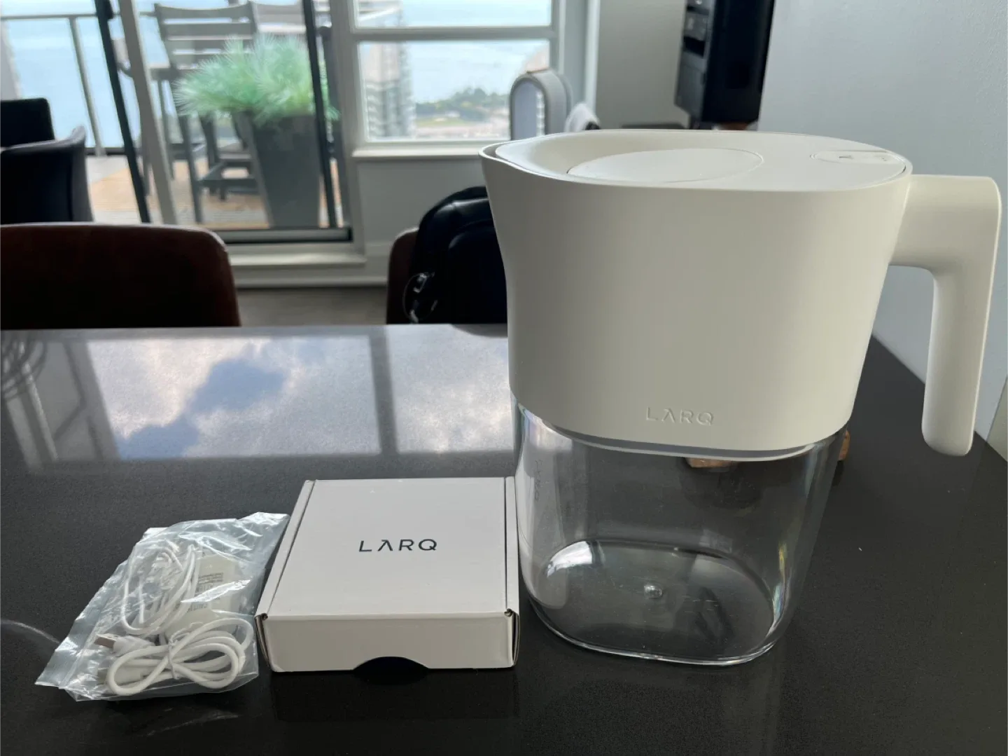 LARQ Pitcher PureVis image indicator(8)