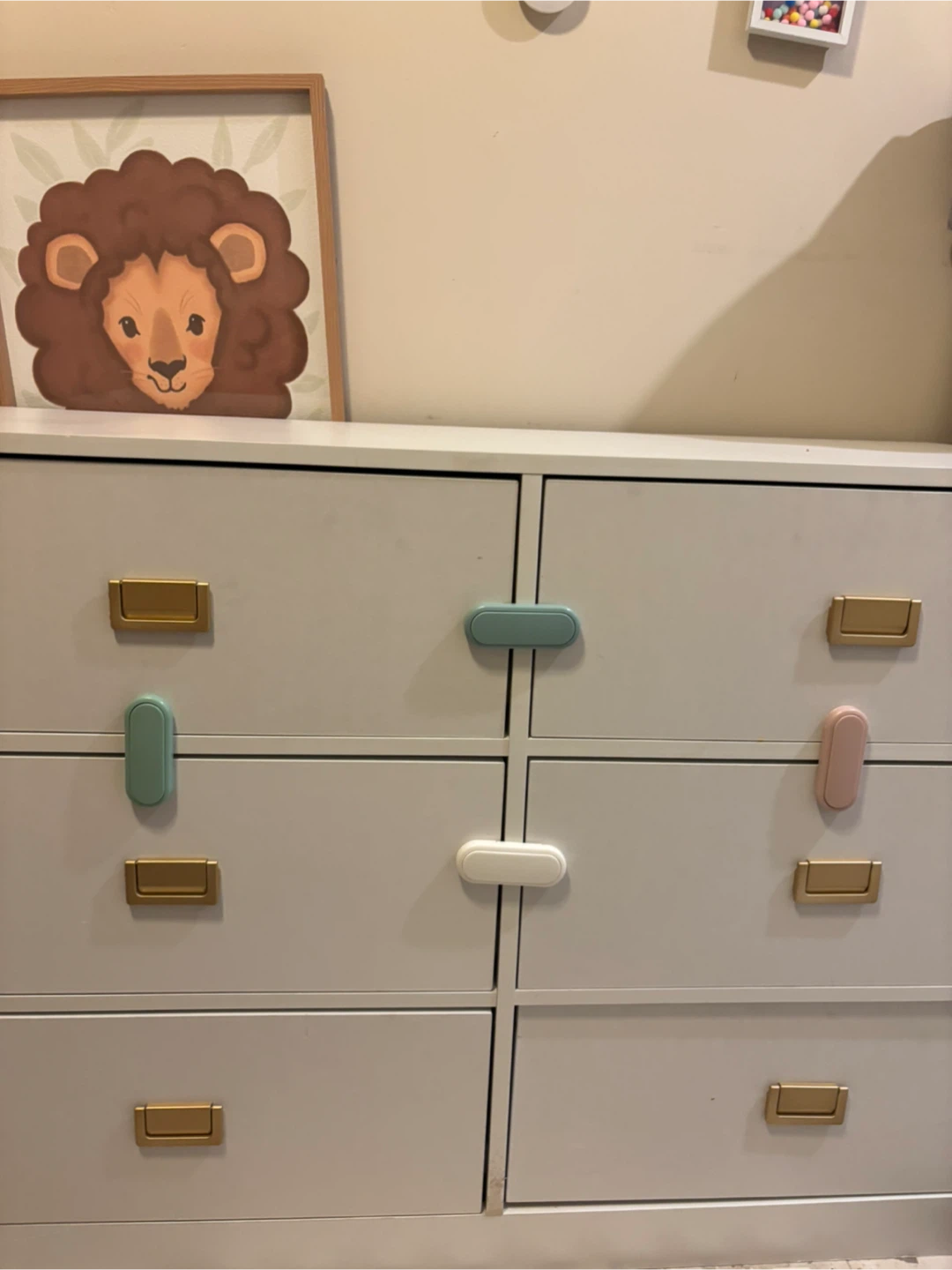 White 6-Drawer Dresser - photo 3