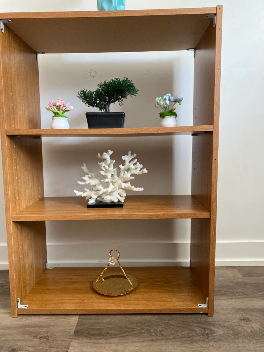 Wooden Bookshelf - photo 2
