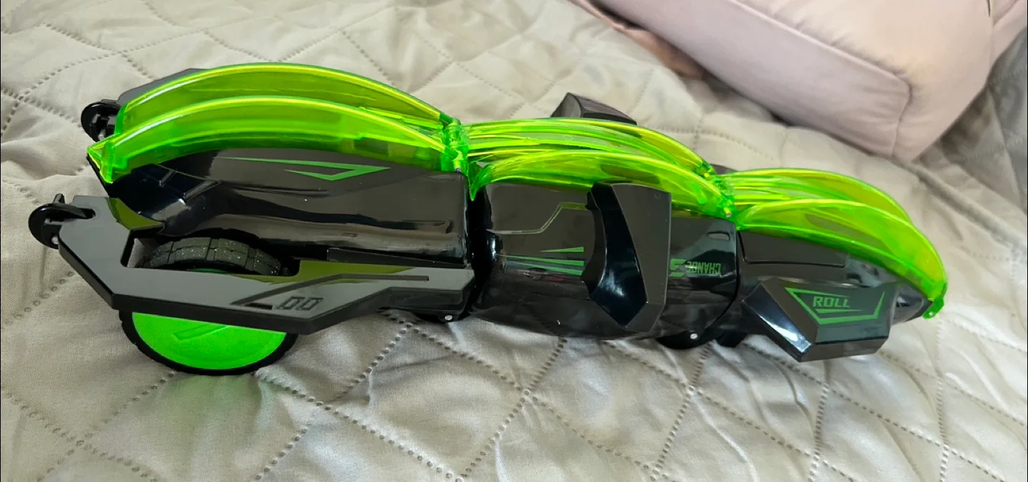 Joy Spot Black Mamba RC Transforming Car image indicator(4)