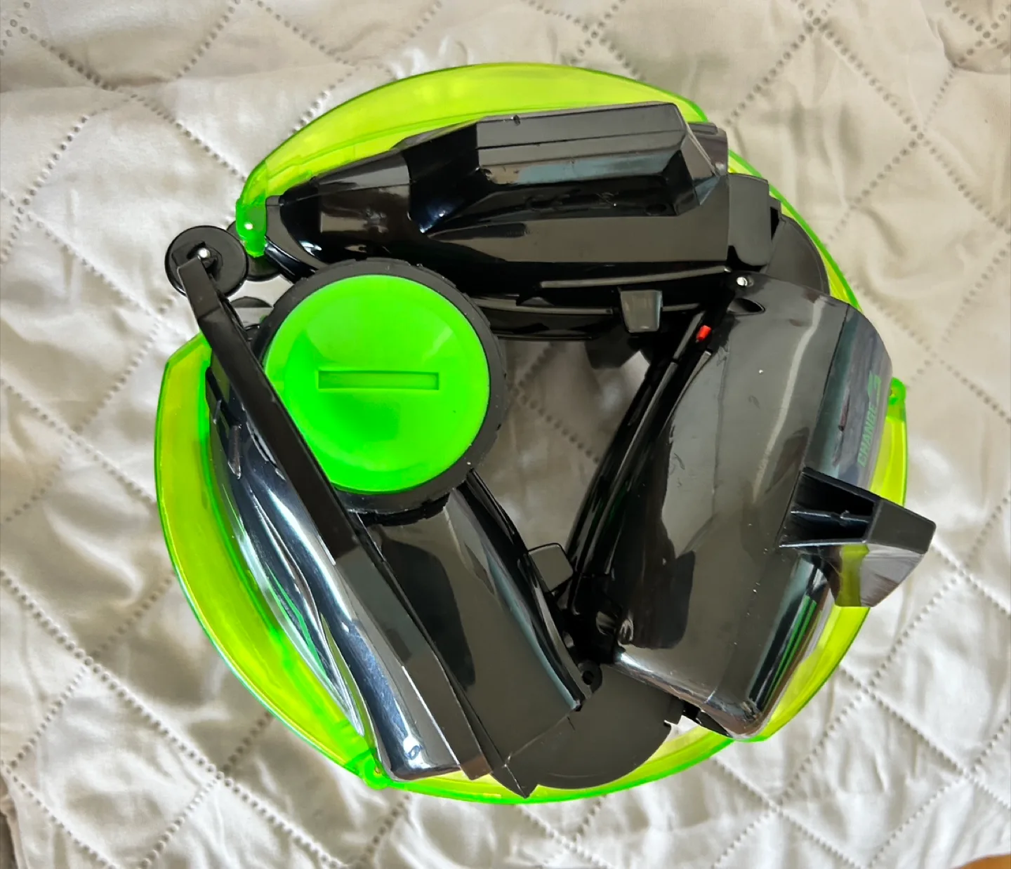 Joy Spot Black Mamba RC Transforming Car image indicator(3)