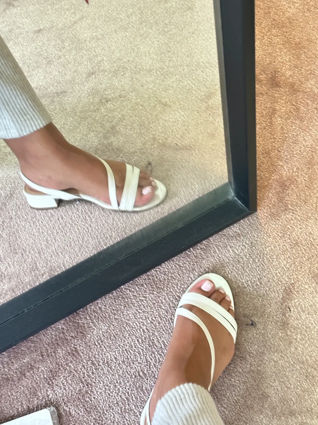 Easy Spirit White Sandals thumbnail