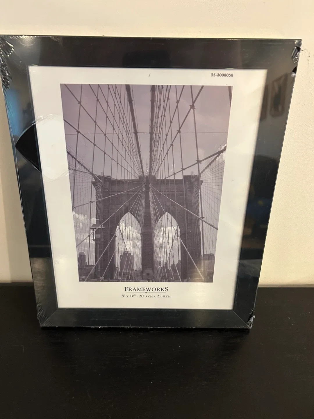 Free Frameworks 8"x10" Picture Frame - New! thumbnail