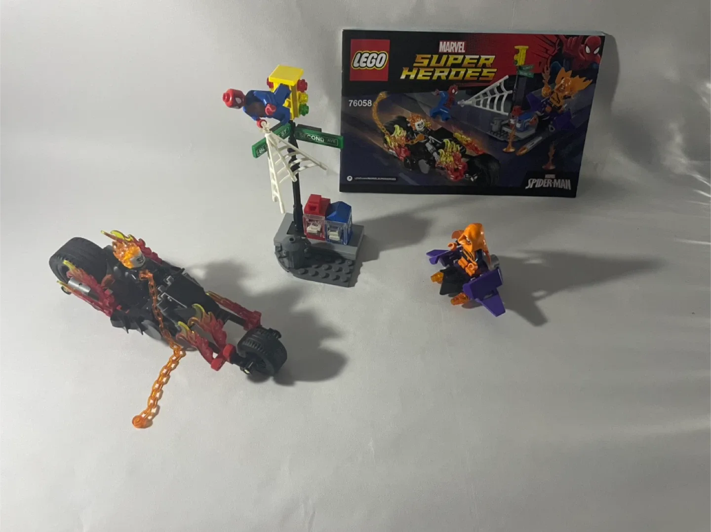 Lego Marvel Super Heroes Spider-Man 76058 thumbnail