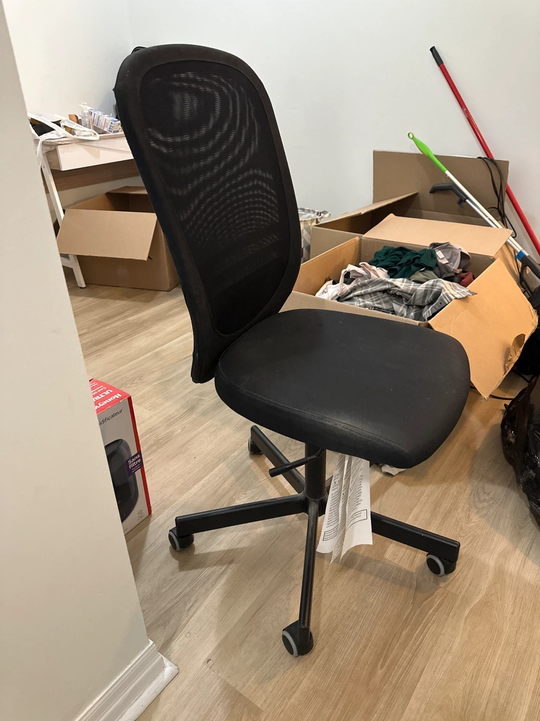 Black Mesh Office Chair