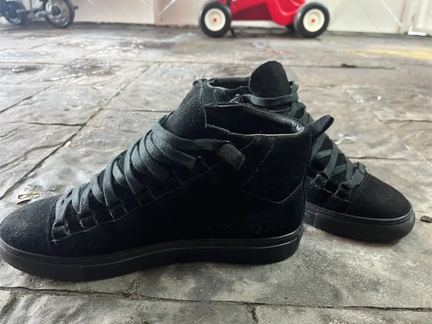 Balenciaga Arena - Size 41 image indicator(2)