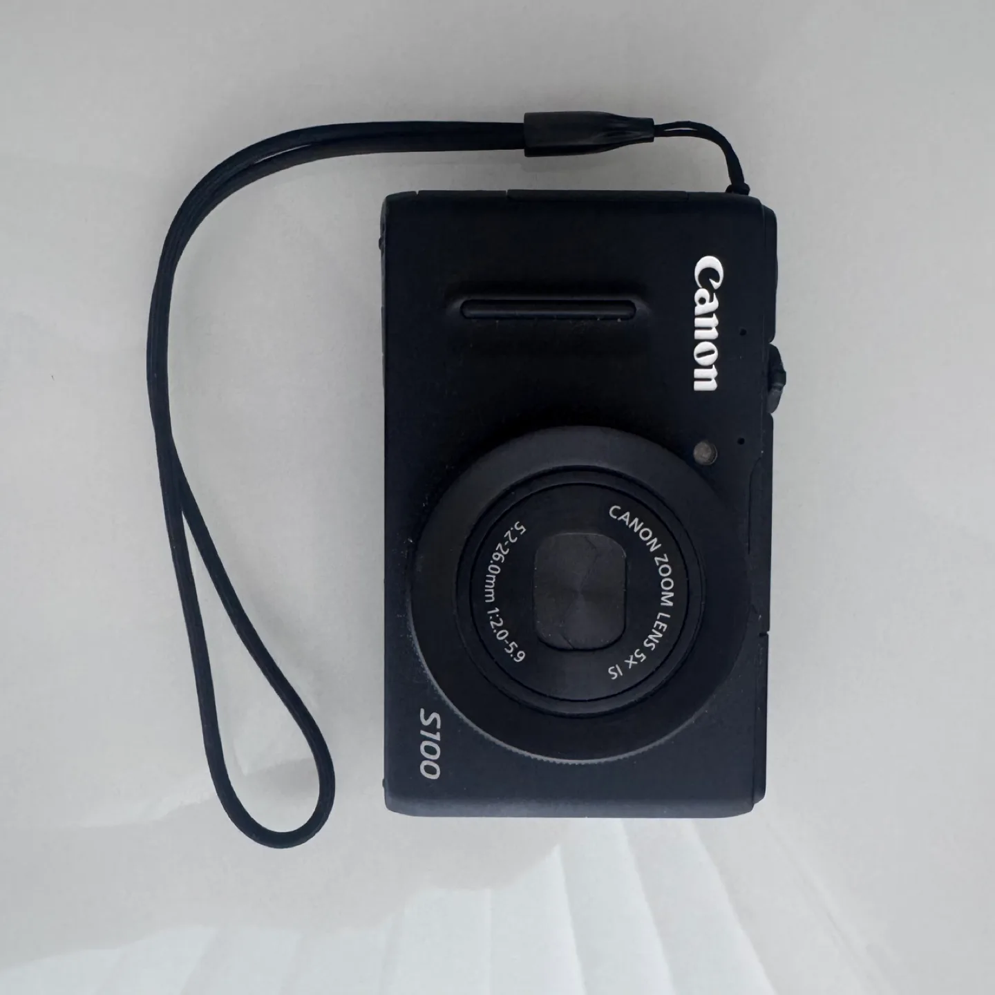 Canon PowerShot S100 Digital Camera thumbnail