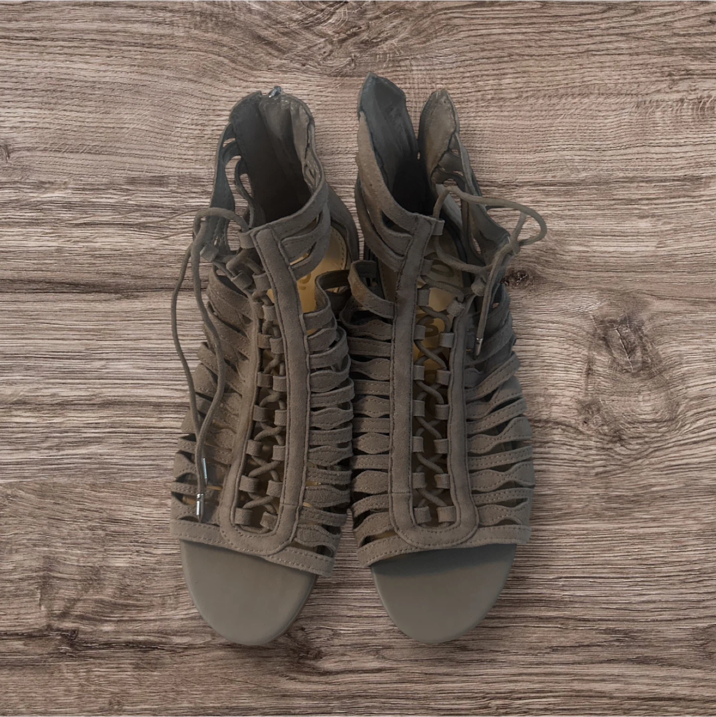 Brand New Sam Edelman Suede Sandal Wedges – Size 5