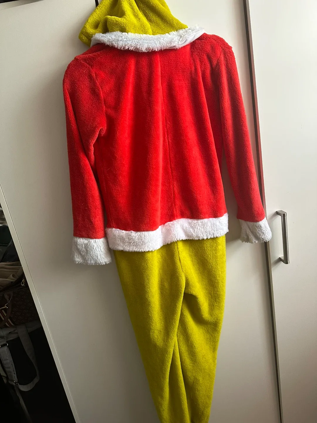 Grinch Onesie - Size L/G (14-16) image indicator(2)