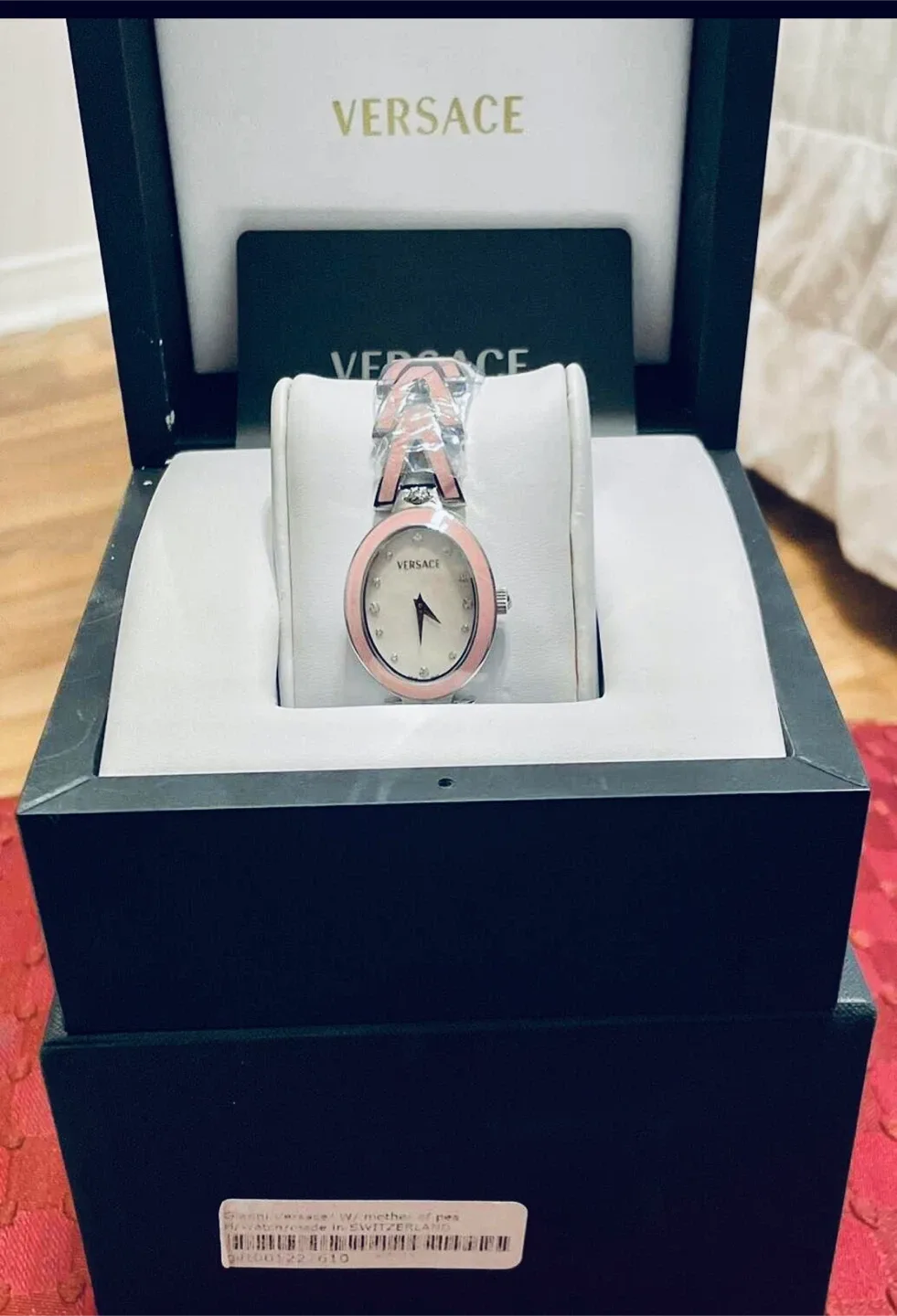 New Versace Gianni Mother of Pearl Ladies Watch image indicator(2)