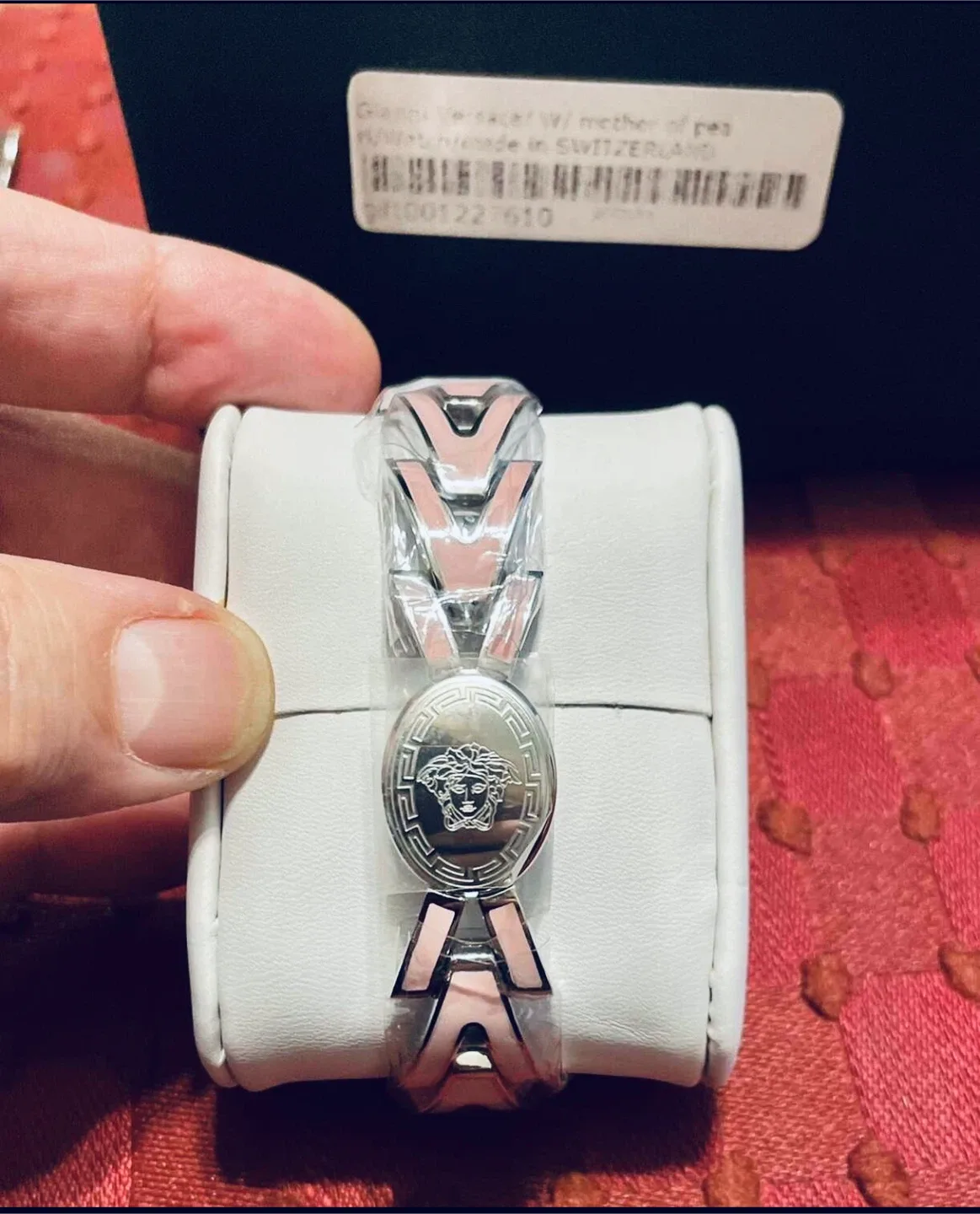 New Versace Gianni Mother of Pearl Ladies Watch image indicator(4)