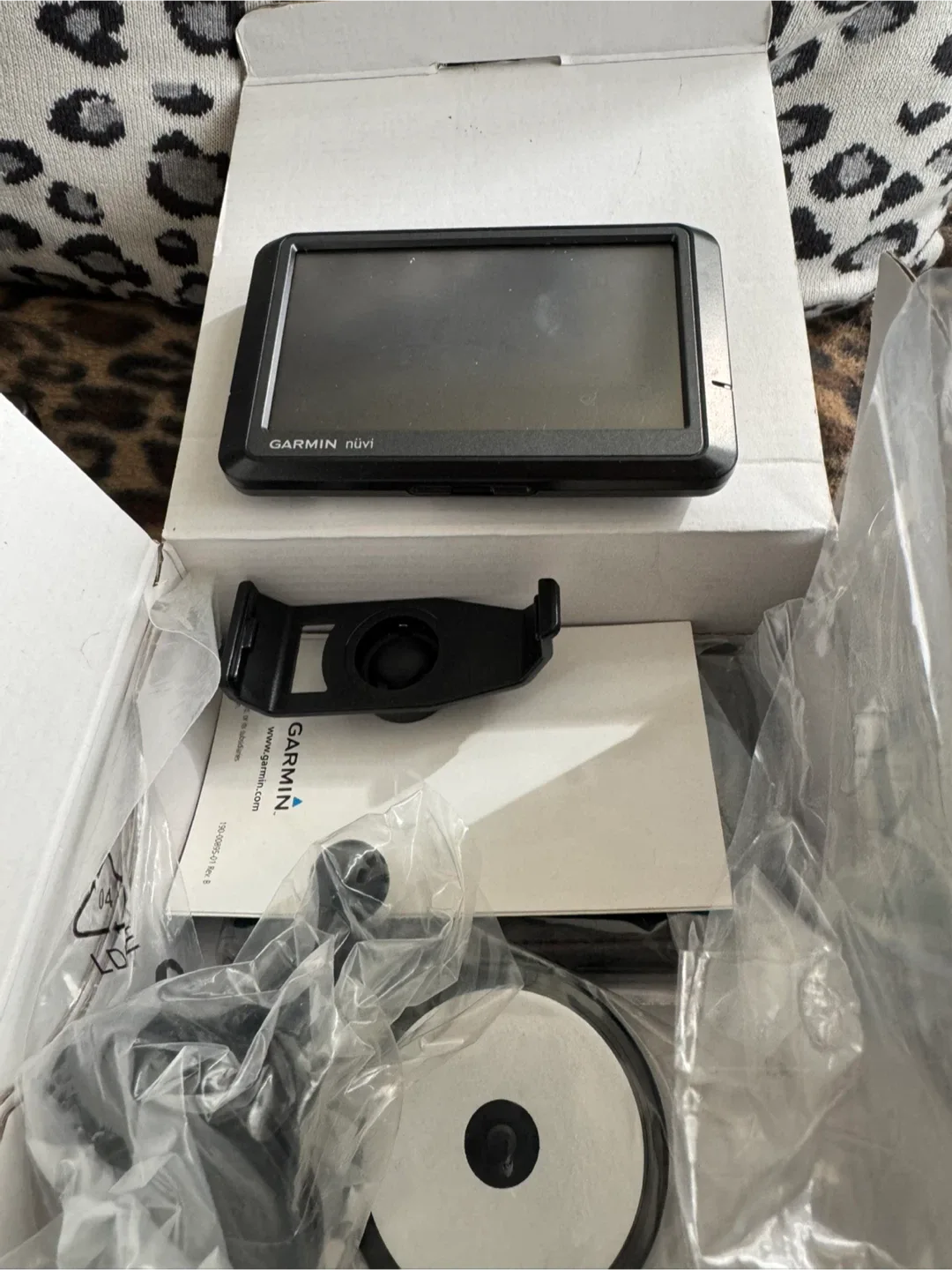 Garmin nüvi 265WT GPS Navigation System image indicator(2)