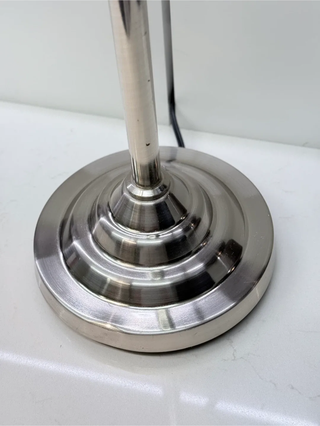 IKEA Silver Adjustable Desk Lamp image indicator(2)