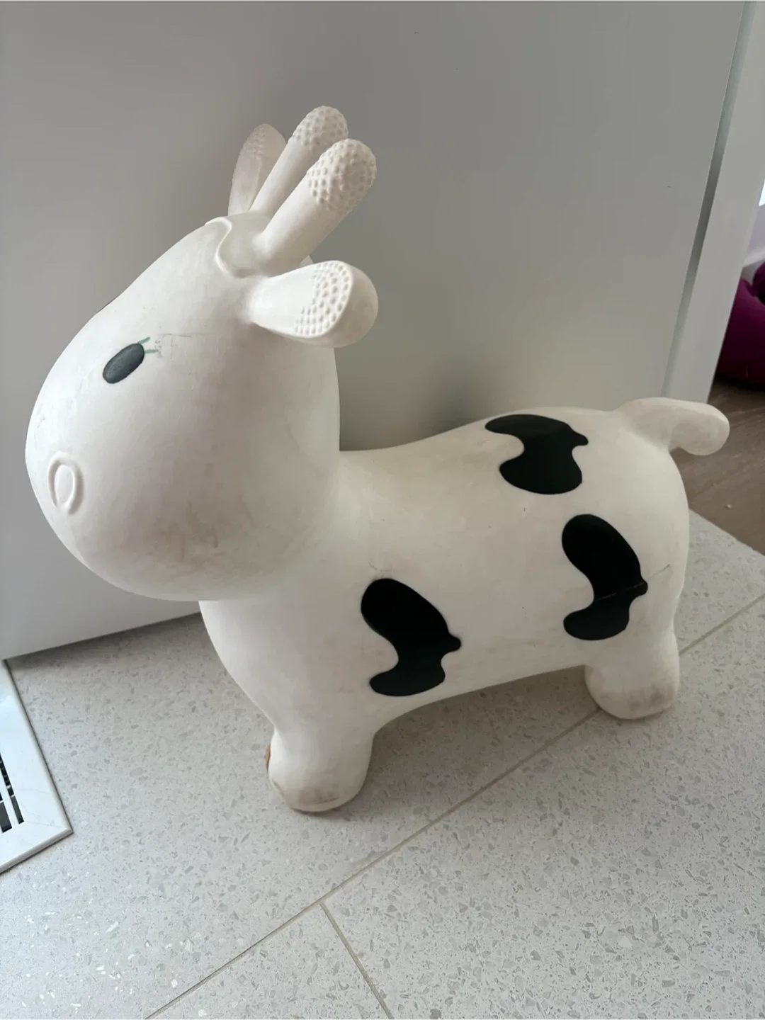 Bouncy Cow Ride-On Toy image indicator(2)