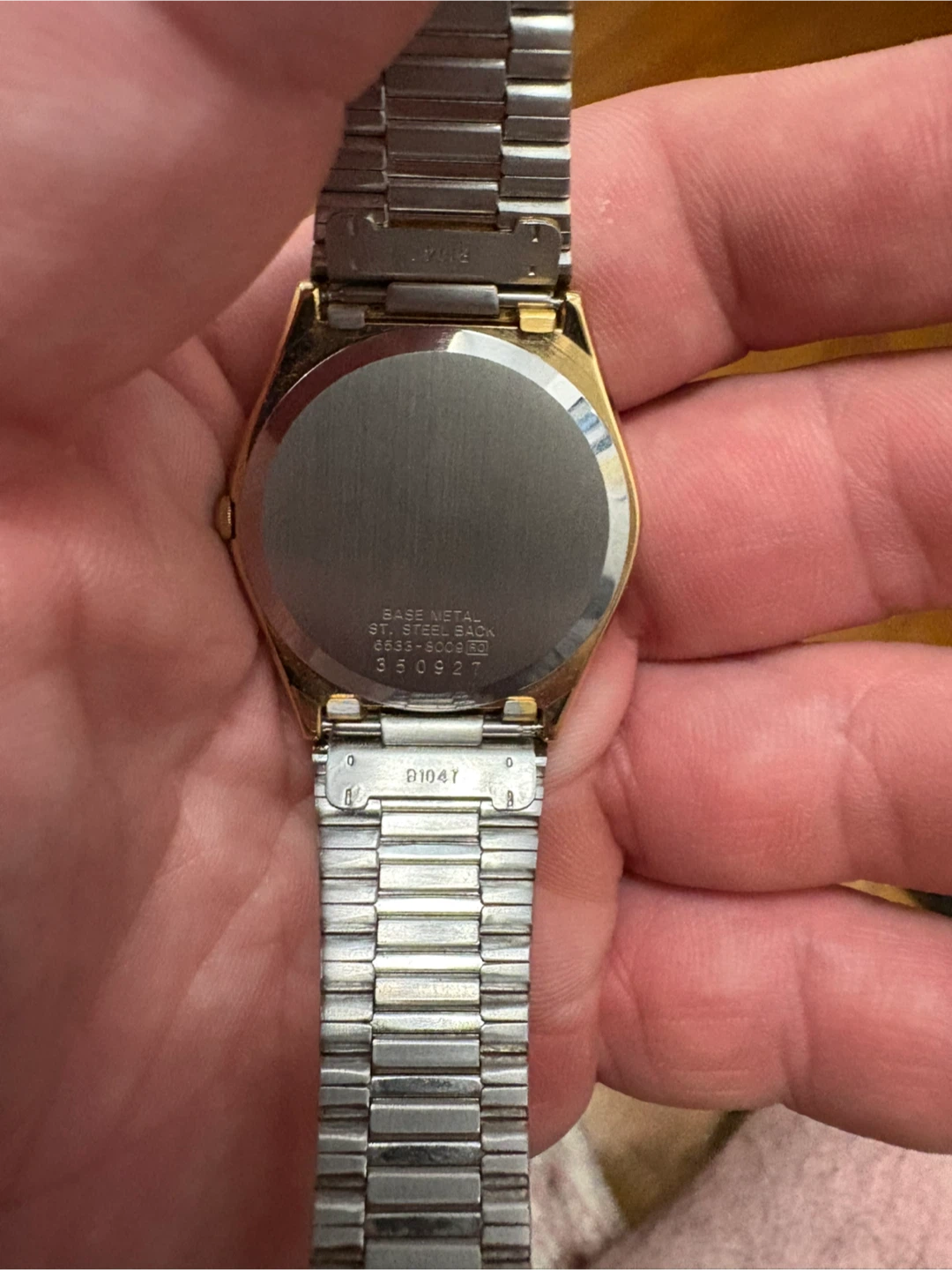 Seiko Quartz Gold Tone Watch - photo 2