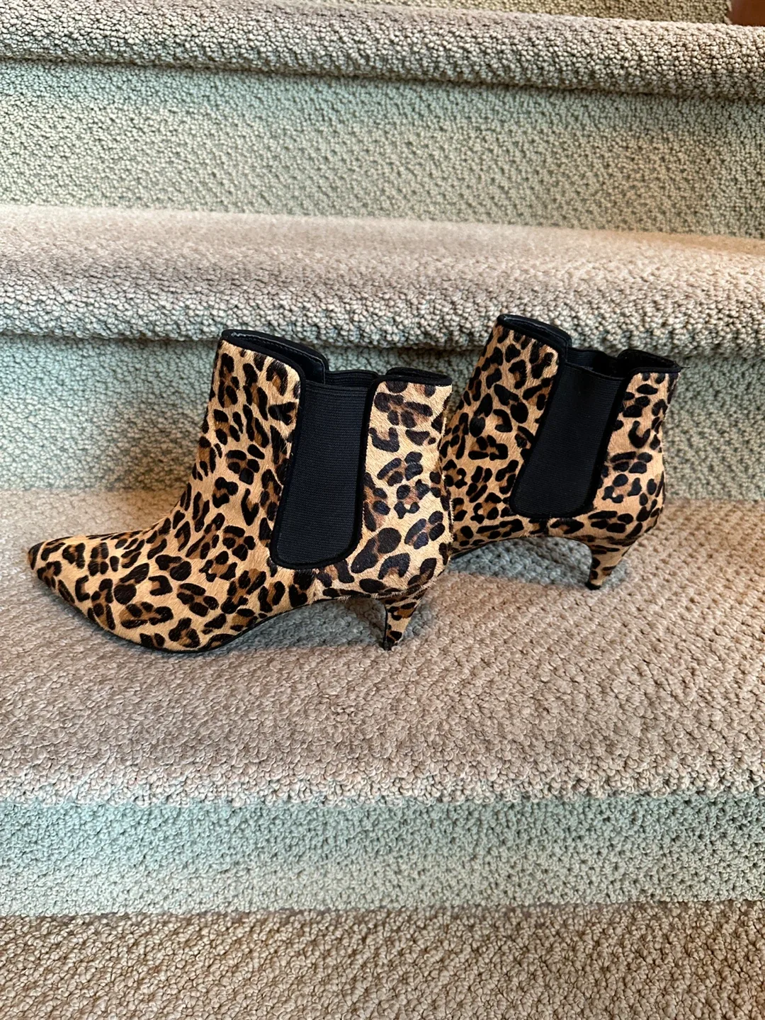 Zara Basic Collection Leopard Print Ankle Boots - Size 38 image indicator(2)