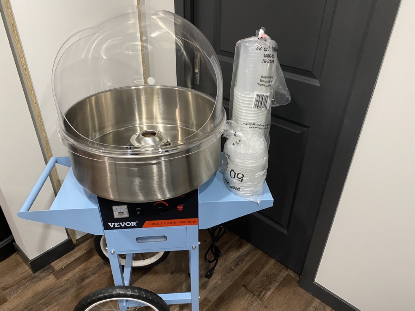 VEVOR Cotton Candy Machine with Cart - photo 4