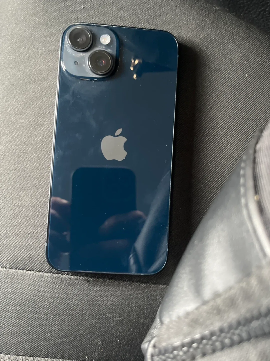 Apple iPhone 13 Blue brand new battery life 100% capacity image indicator(2)