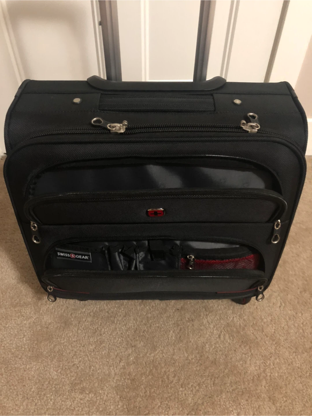Swiss Gear Rolling Carry-on Suitcase - Black - photo 3
