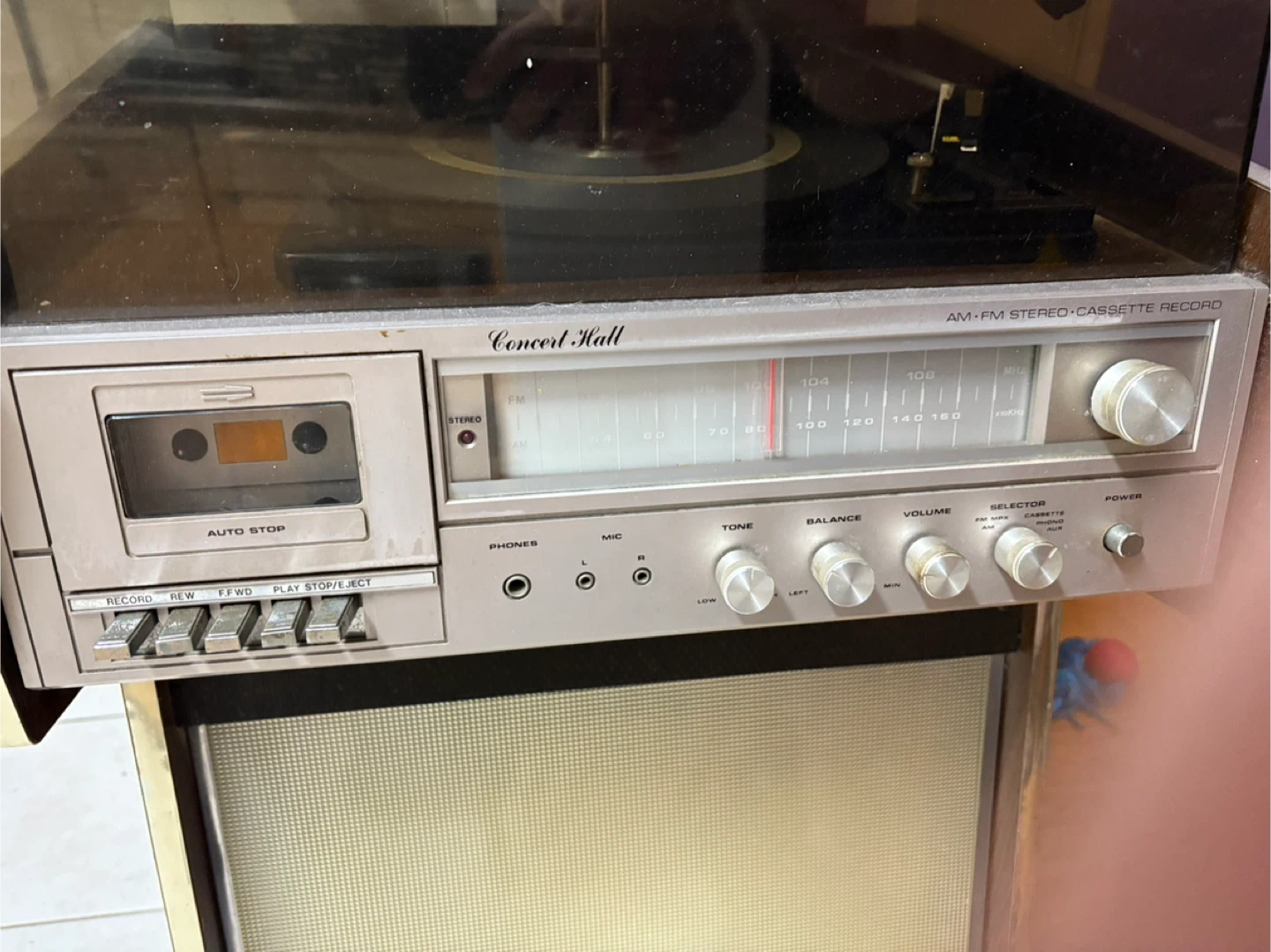 Vintage Concert Hall AM/FM Stereo Cassette Record Player