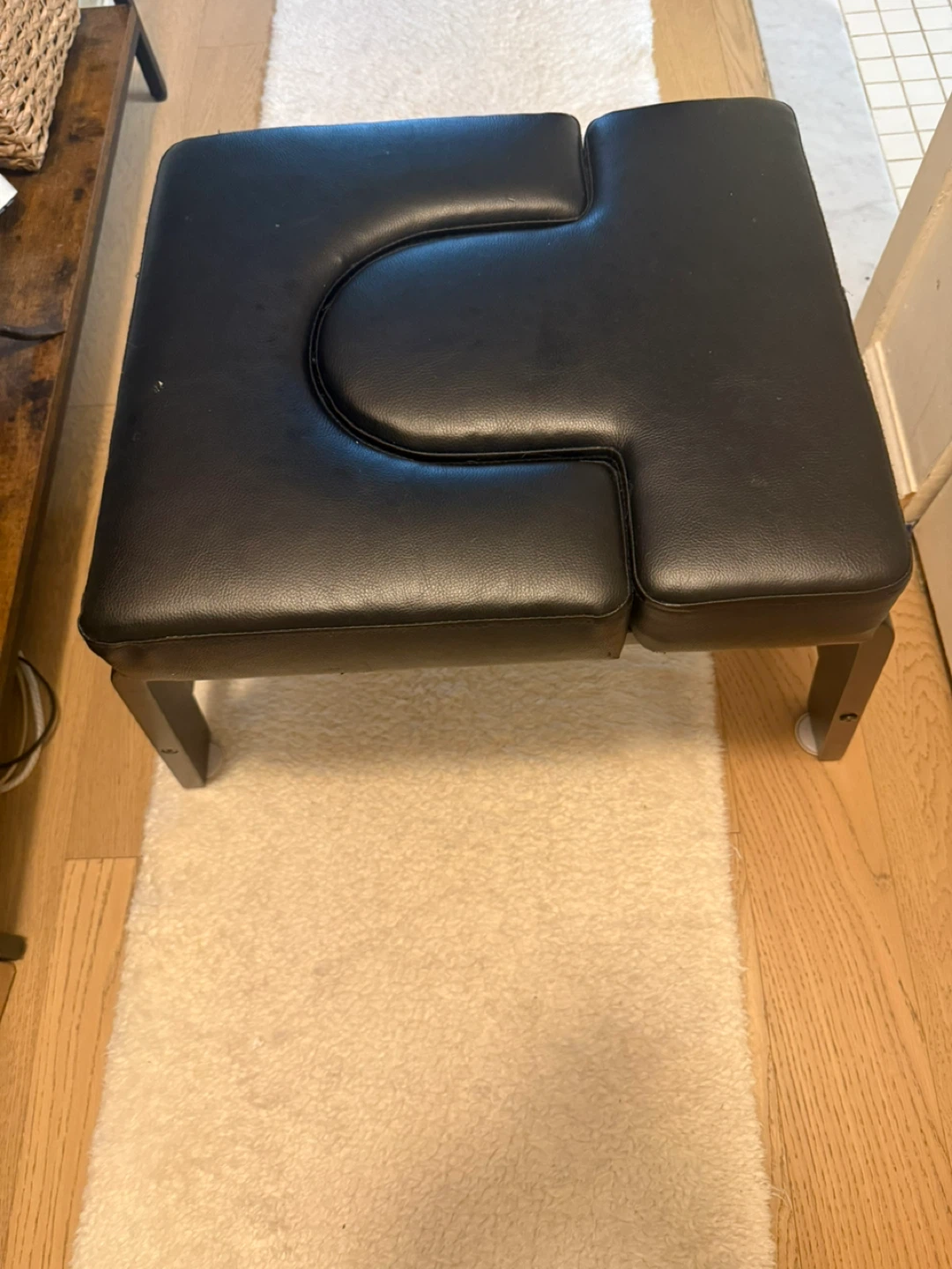 U-Shaped Meditation Bench - photo 2