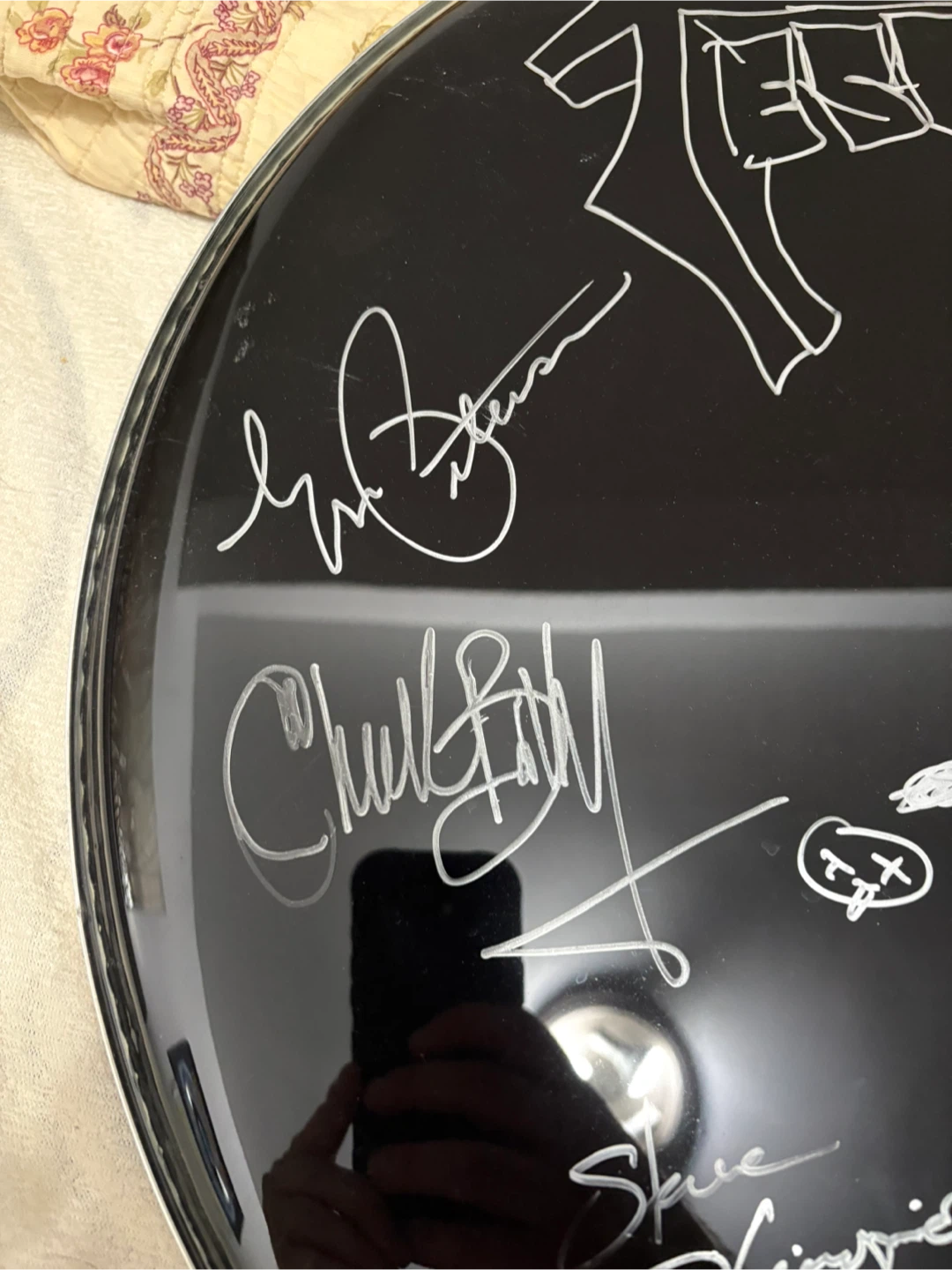 Remo Drumhead Signed by Testament - photo 2