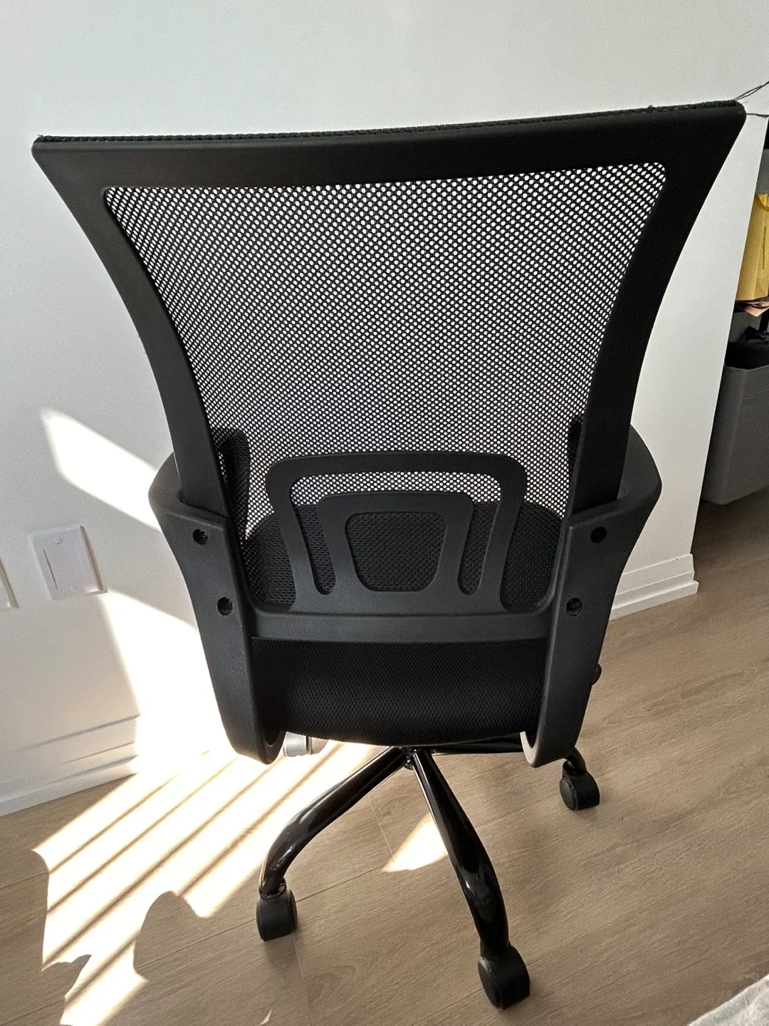 Black Mesh Office Chair image indicator(3)