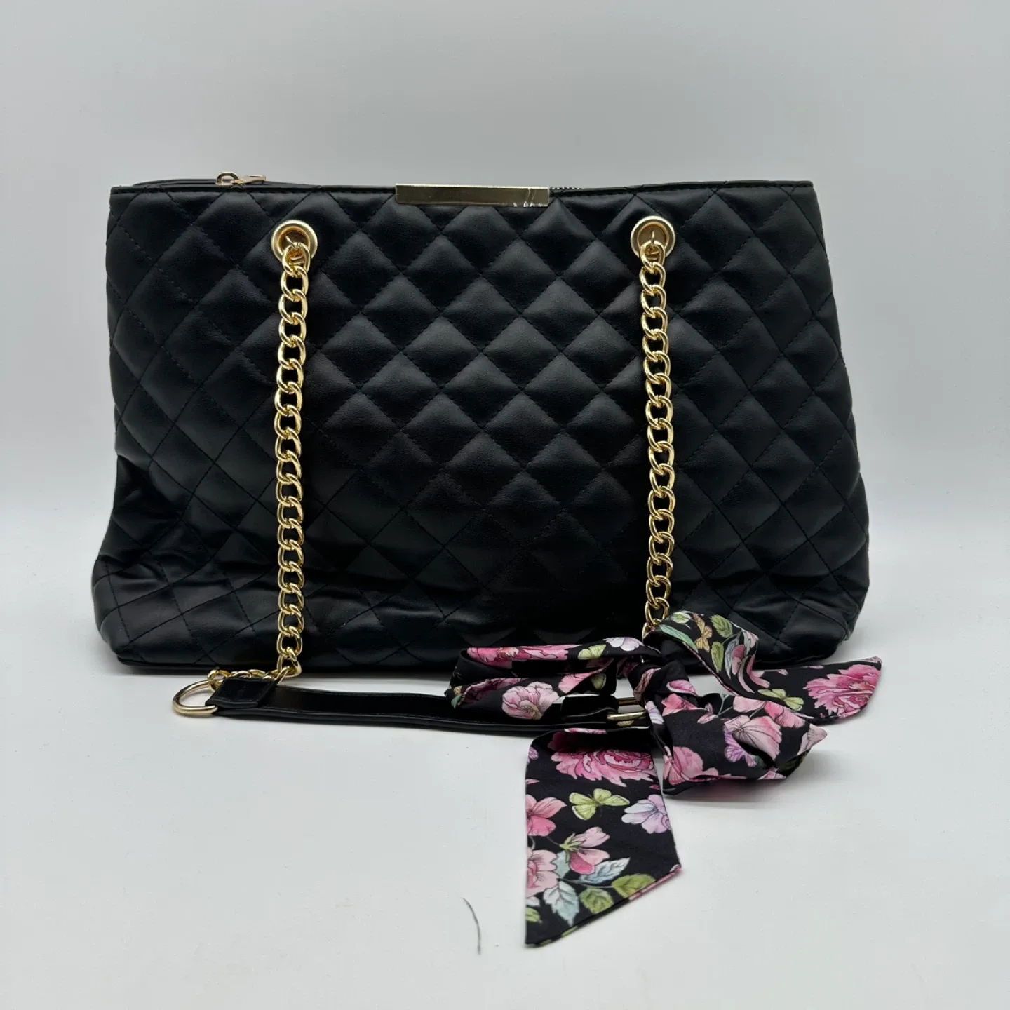 Ardene Black Quilted Tote Bag(almost new) thumbnail