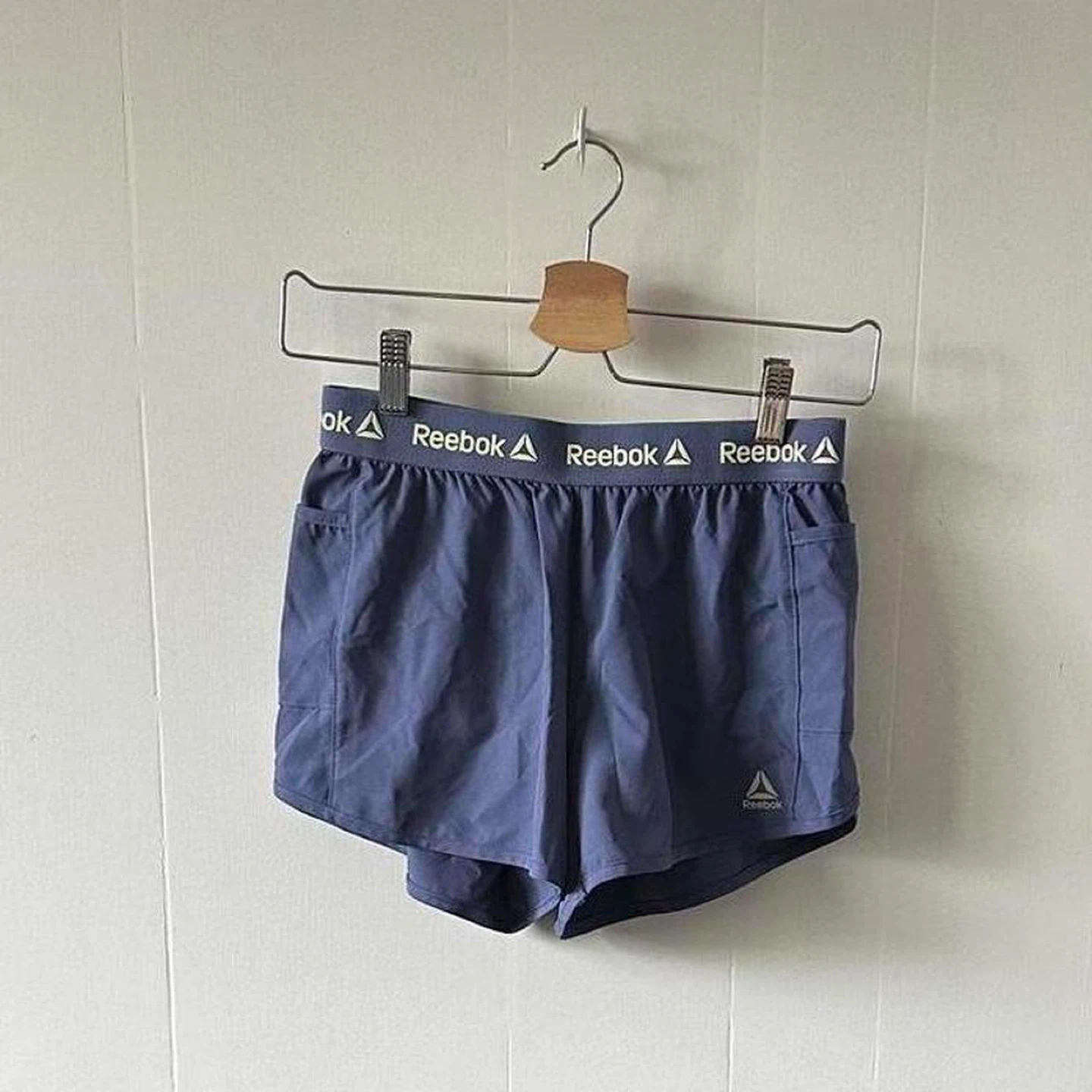 Reebok navy blue shorts - photo 4