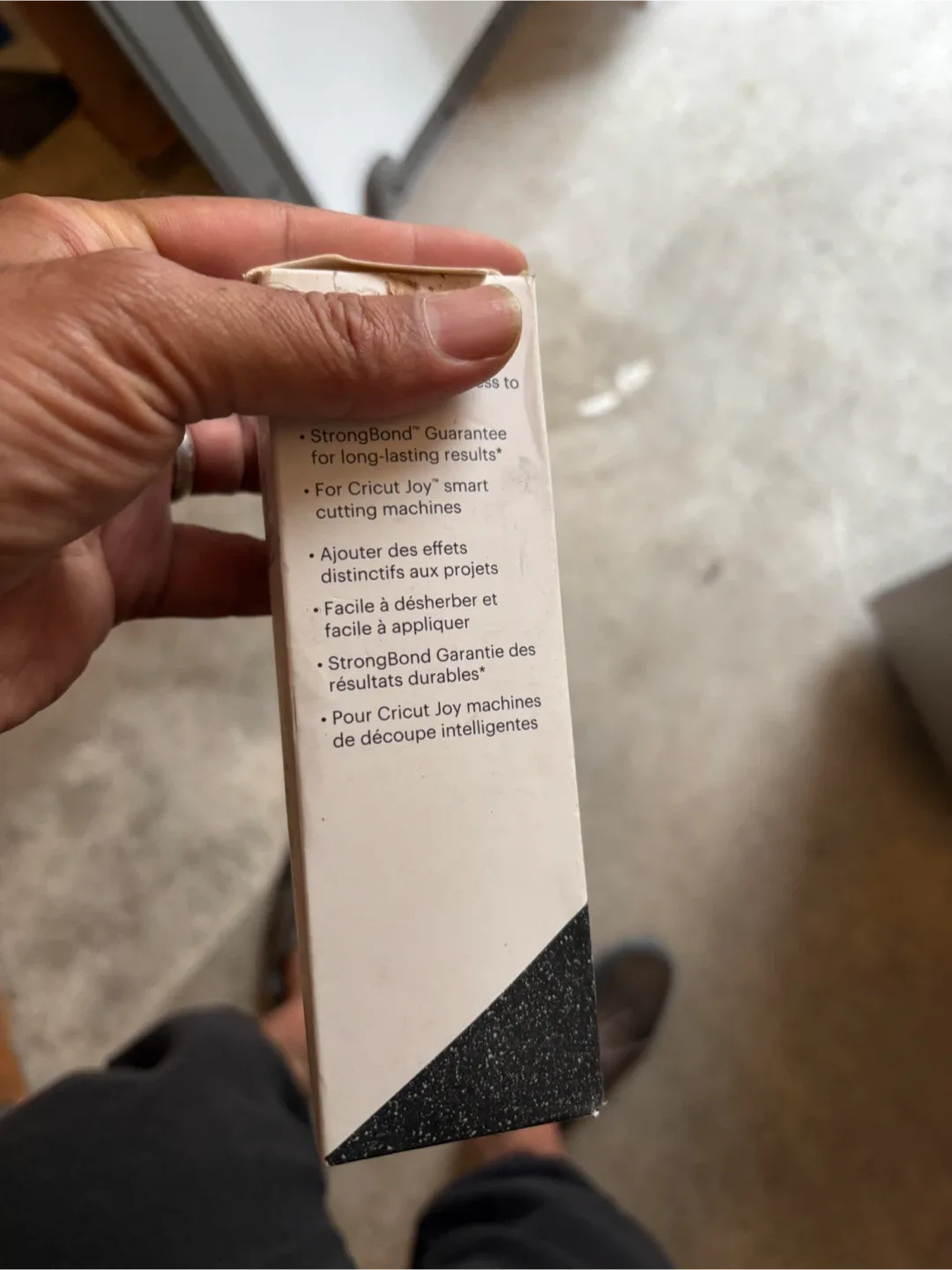 Cricut Joy Smart Iron-On - Black Glitter 5.5" x 19" image indicator(3)