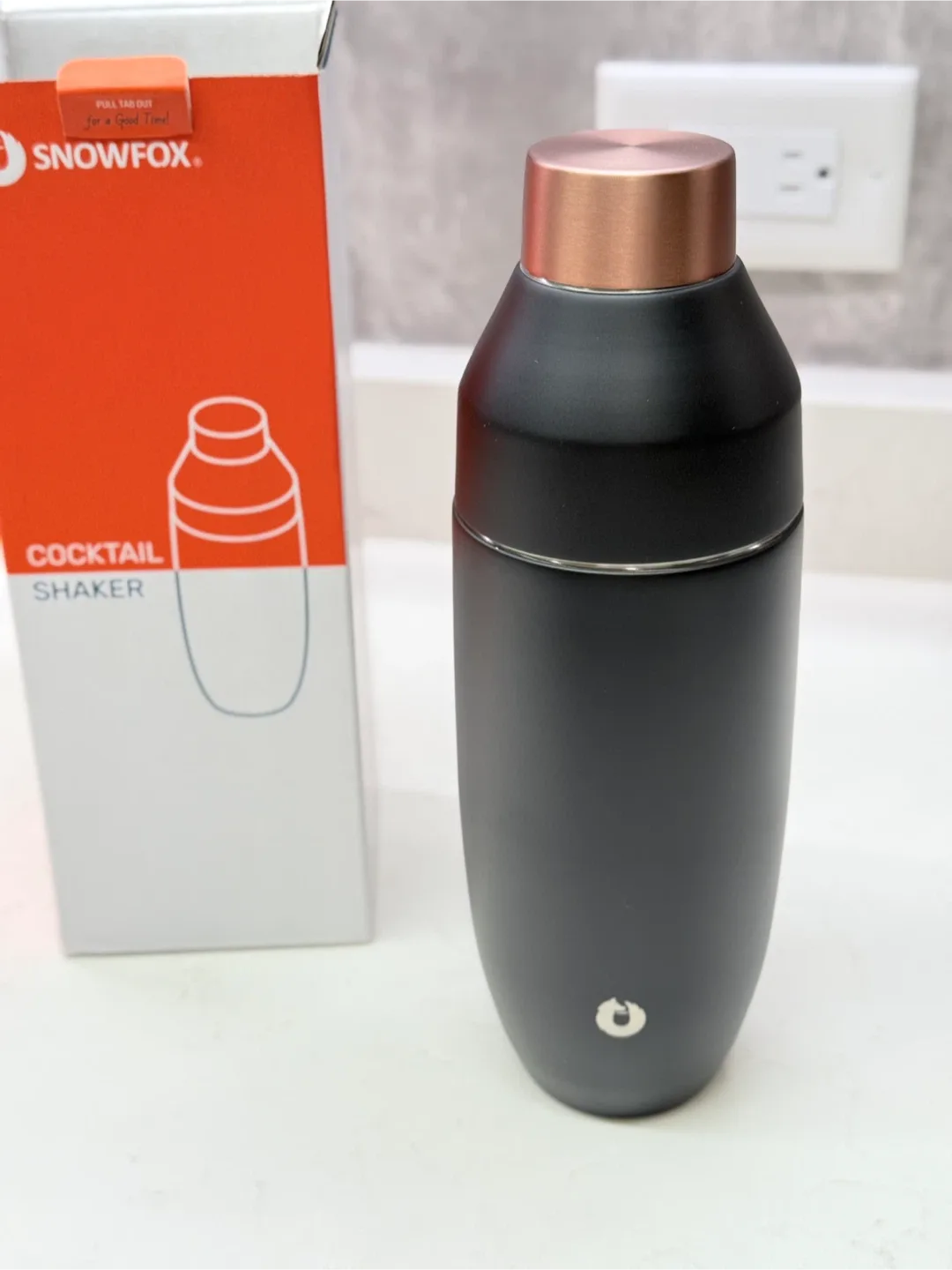 New Snowfox Cocktail Shaker & Martini Glass Set thumbnail